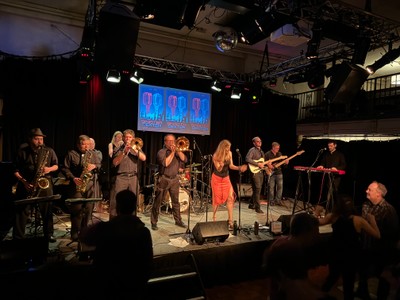 Sinister Dexter performance photo 5